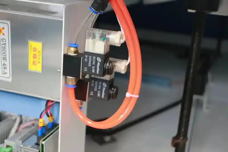 CNC Laser Co2 híbrido 1325  para grabar y cortar elementos metálicos y no metálicos